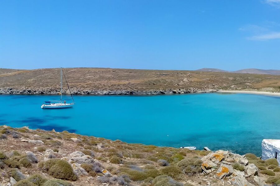 Mykonos: Yacht Cruise to Rhenia and Guided Tour of Delos - Meeting point and timing: what can change and how to plan