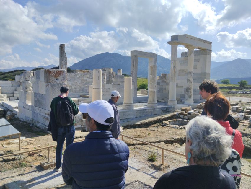 Naxos: Highlights Bus Tour with Free Time for Lunch and Swim - Apollonas Bay swim and the Kouros at the marble quarries