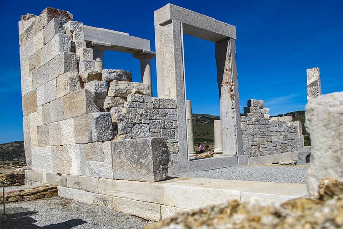Naxos: Highlights of Naxos Day Tour - Apeiranthos Marble Village and Museums, and Why Lunch Breaks Shift