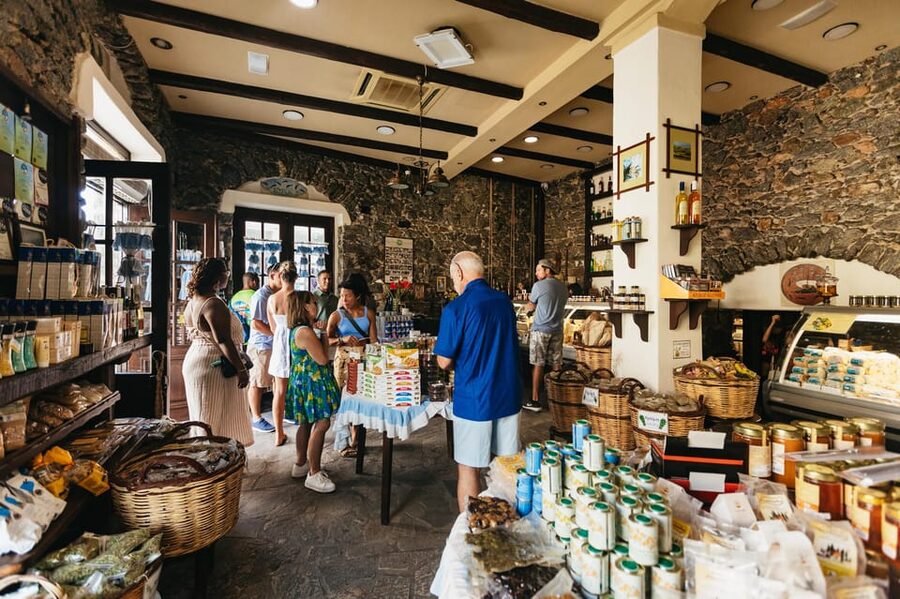 Naxos: Naxos Town Food Tour with Tastings and Wine - Finishing by the Temple of Apollo and the sunset window
