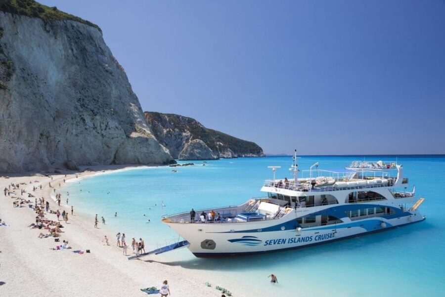 Nidri daily cruise in the Ionian with Makedonia Palace - Afales Beach on Ithaca: more swim time and a change of scenery