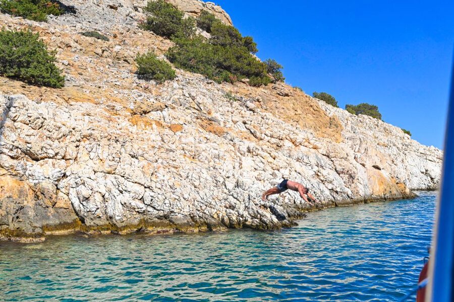 Paros: Iraklia, Schinoussa, & Naxos Sailing Tour with Lunch - What Lunch and Drinks Mean for the Value of This Tour