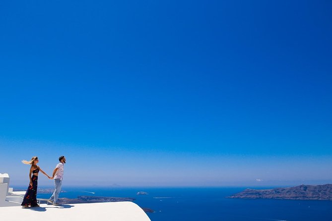 Personal Travel and Vacation Photographer Tour in Santorini - Price value: $311.94 for a group, not a solo photoshoot