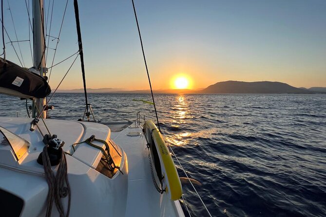 Private CATAMARAN daytrip - Lindos/ Rhodos with Lunch and drinks - Getting to Sabinas Watersport and meeting your boat by 10:30