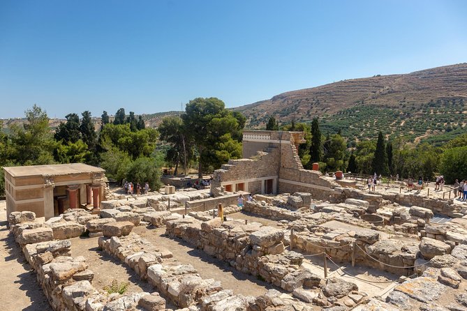 Private Full-Day Knossos-Lasithi Plateau-Cave of Zeus - Stop 3: Lasithi Plateau windmills and the photo viewpoint window