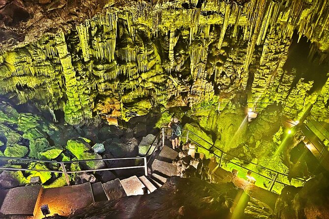 Private Jeep Tour - Zeus Cave - Cretan villages - Ano Kera Lunch in a Wood Oven: Wine, Water, and Allergy Check