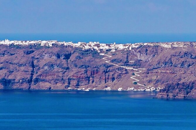 Private Motor Yacht Cruise with BBQ, Open Bar & Transfers - Why a private motor yacht day makes Santorini easier