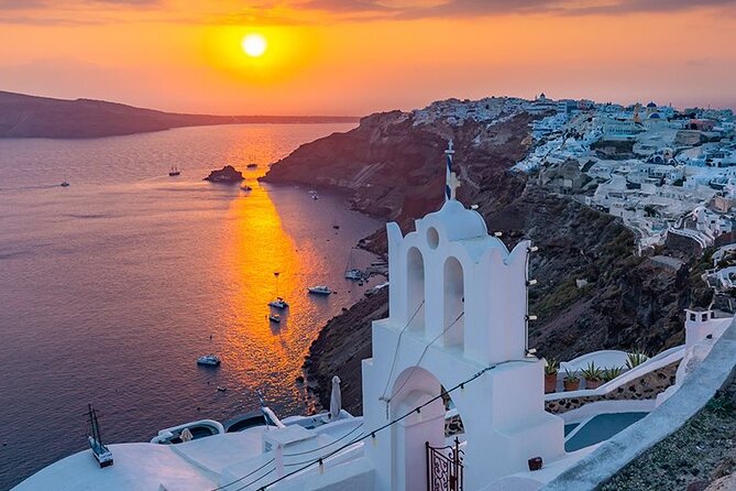 Private Santorini Tailor Made - Choice of the Guest! - Red Beach and Perissa Black Sand: Two Very Different Volcanic Coasts