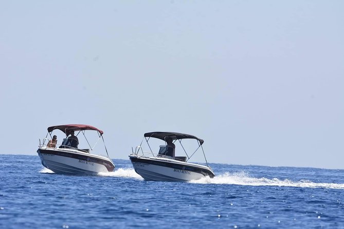 Rent a Boat in Santorini without a License - Why rent a boat in Santorini without a license at all?