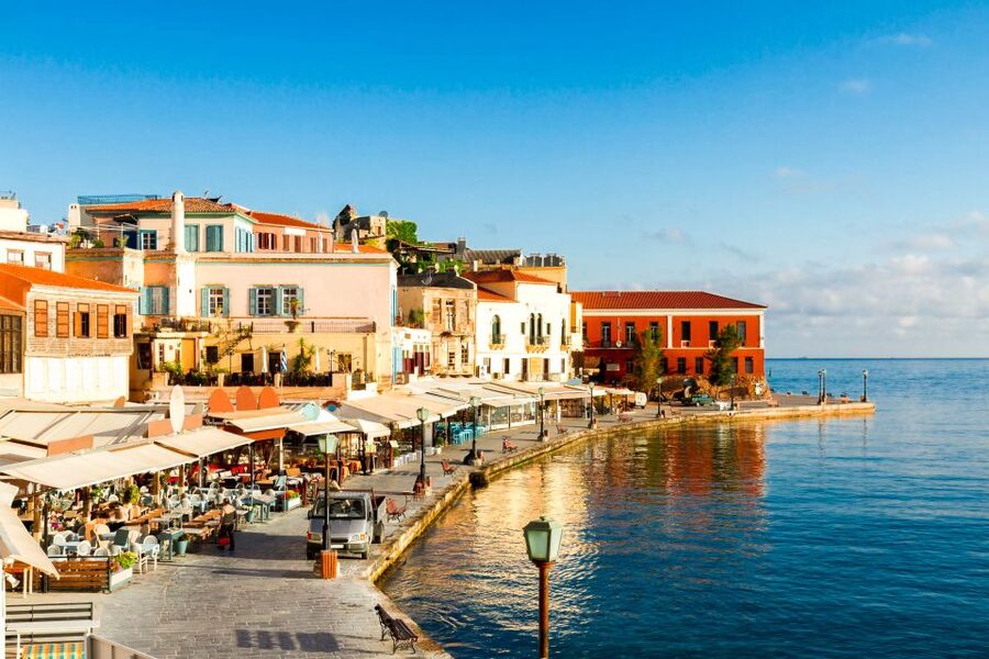 Rethymno: Full or Half-Day Trip to Chania with Audio Guide - Arriving in Chania: Old Town First, Harbor Later