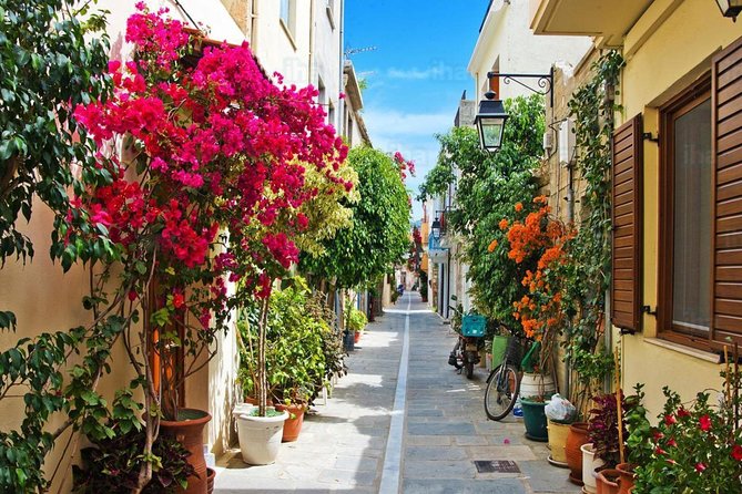 Rethymno Walking & Gastronomy Tour - Stop 2: Bricks Beers and Tales, olive oil, tsikoudia, and honey