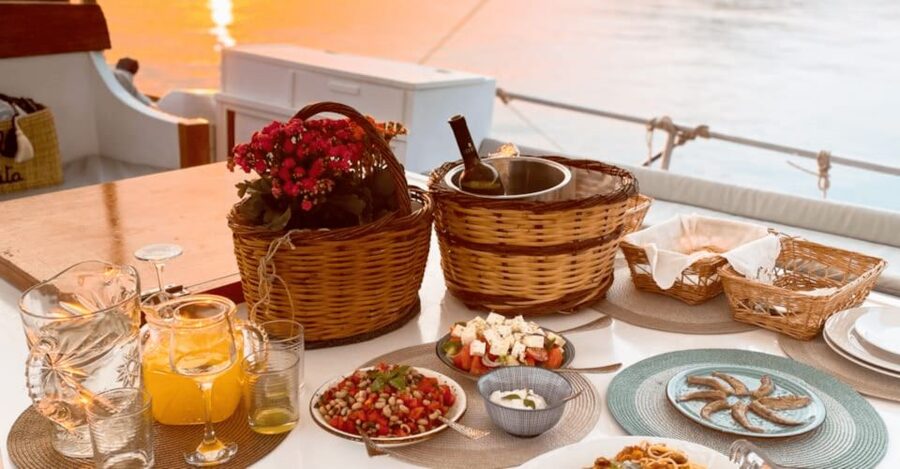Rhodes: Boat Tour with Snorkeling, Gourmet Buffet & Open Bar - Open bar and food: what it means in real life on a 6-hour sea day