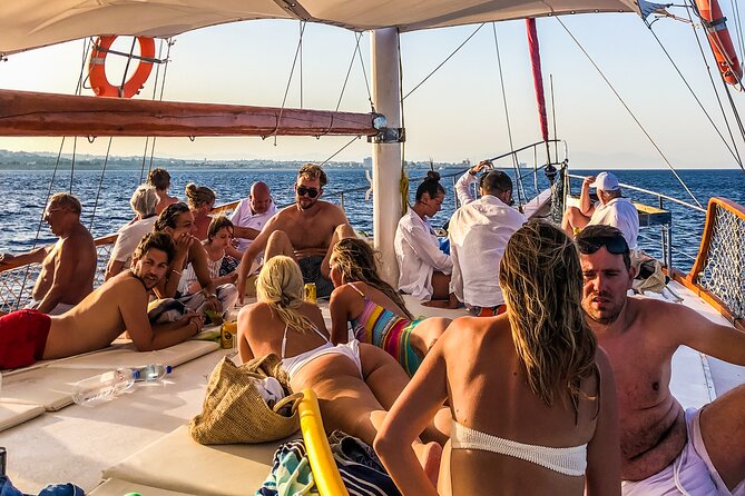 Rhodes Day Cruise (with lunch & unlimited drinks) 5,5 Hours - Royal Sailing Rhodes: where to meet and how the day flows