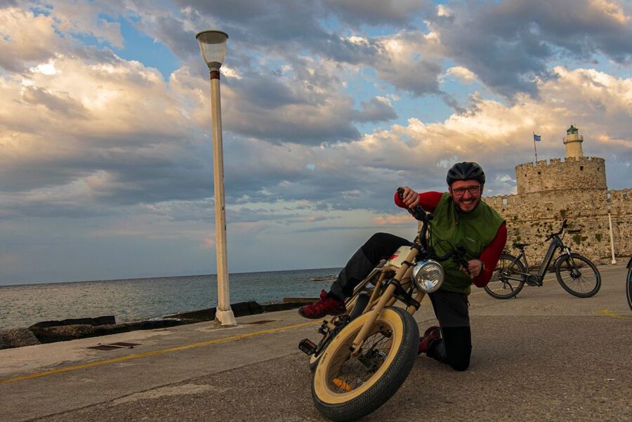 Rhodes: E-bike Highlights Sunset or Morning Photo Tour - Riding the medieval walls: gates, moat crossings, and St. Nicholas