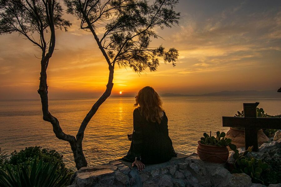 Rhodes: E-bike Highlights Sunset or Morning Photo Tour - Mandraki, the Colossus site, and the stories that make the port make sense