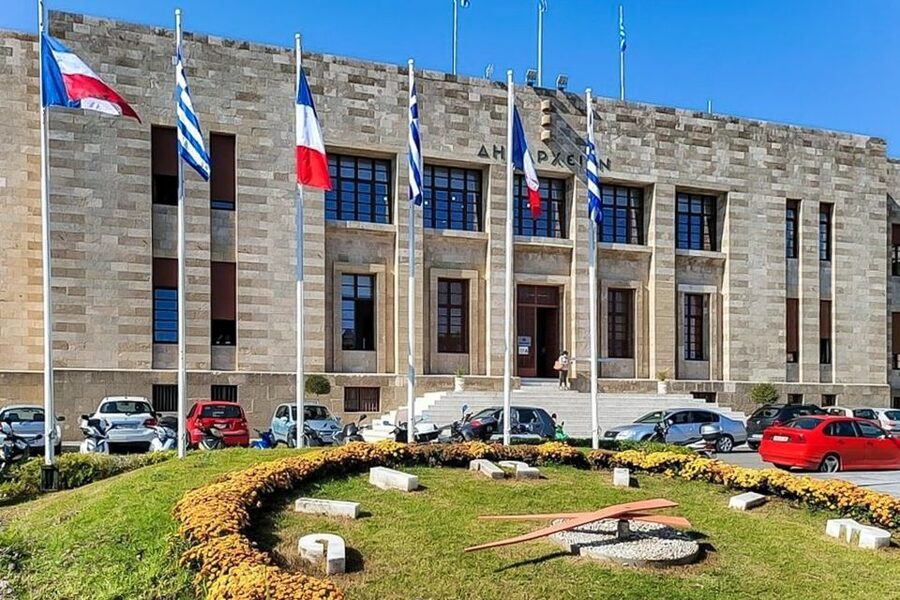Rhodes: Hop-On Hop-Off Sightseeing Bus Tour - Practical Tips for Crowds, Waiting, and Getting the Most Stops