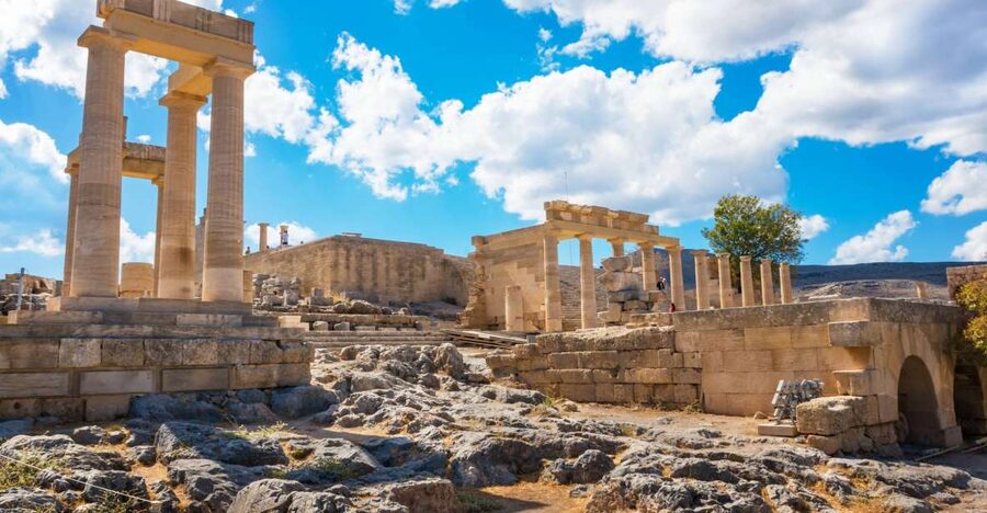 Rhodes: Lindos Acropolis Entry Ticket & Optional Audio Guide - The walk up from Lindos: part of the attraction