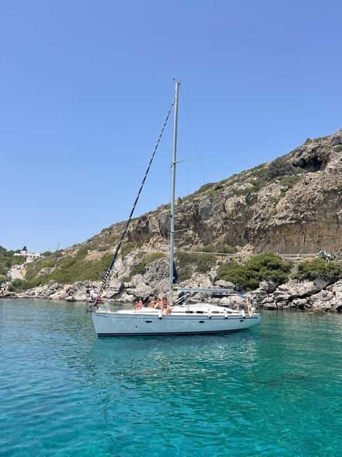 Rhodes: Sunset Catamaran Cruise with Snack, Fruits & Drinks - Who this sunset catamaran fits best