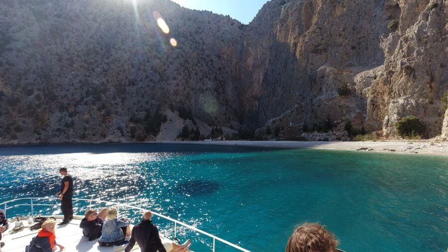Rhodes: Symi Yacht Tour with Unlimited Drinks and Transfer - Symi Yalos and the Old Town wander: what 2 hours really buys you