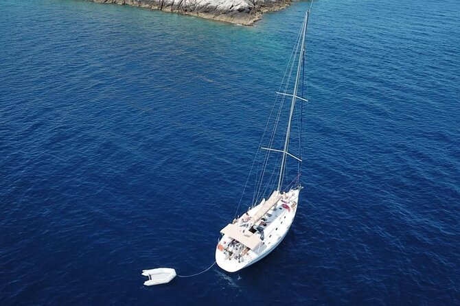 Sailing Boat Small Group Kleftiko and Sikia Cave West of Milos - Kalogries Beach: your calm first swim break
