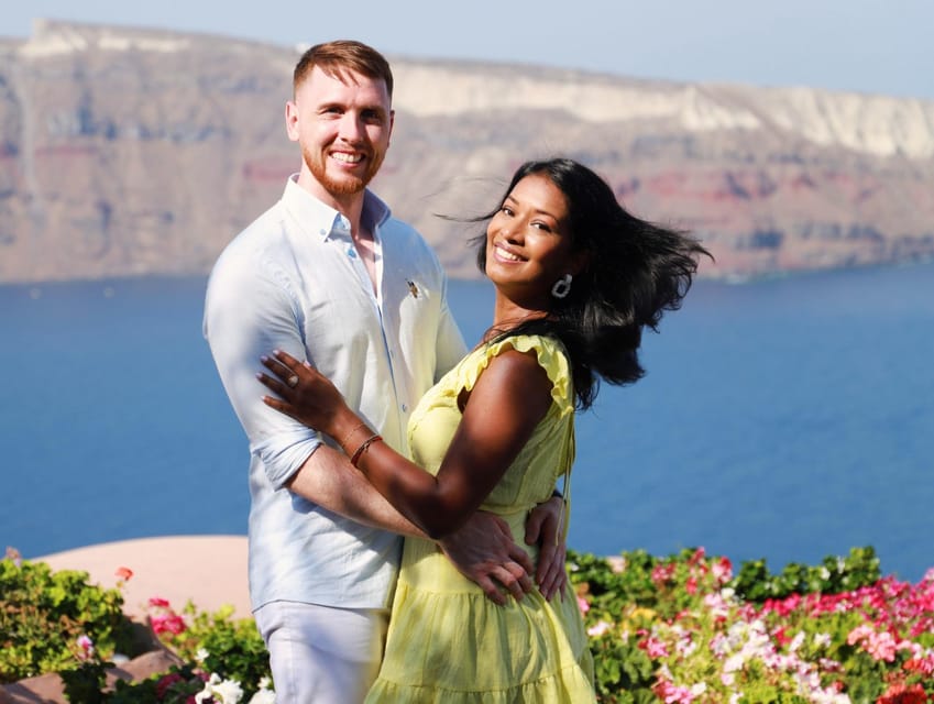 Santorini: 40-minute Photoshoot in Oia - The walking route in Oia: what each segment is doing for your photos
