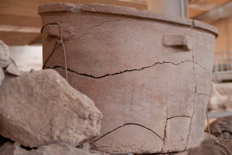 Santorini: Akrotiri Ticket with Optional Self-Guided Audios - Finding the Site and Handling Real-World Santorini Issues