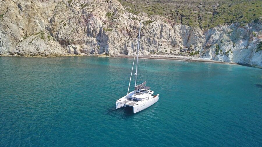 Santorini: Caldera Luxury Catamaran Cruise w/ Meal & Drinks - Key things I’d circle before you book