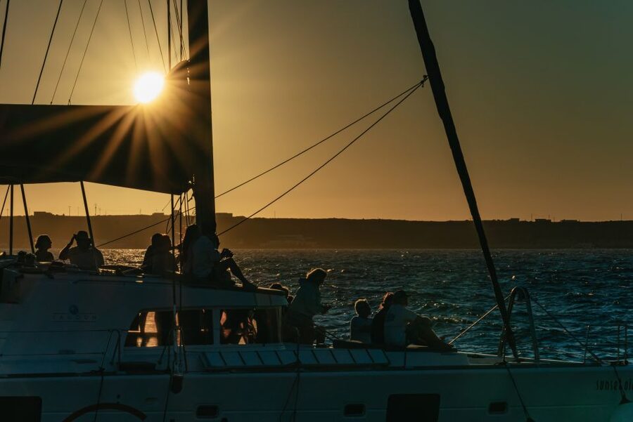 Santorini: Catamaran Caldera Cruise with Meal and Drinks - FAQ