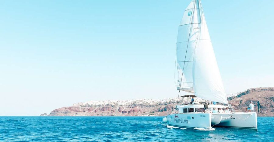 Santorini: Catamaran Tour with BBQ Meal and Unlimited Drinks - Where you board, and how the timing really feels