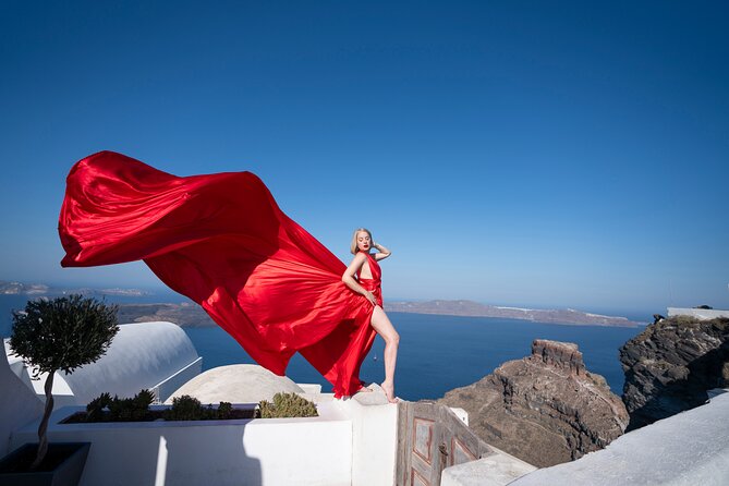 Santorini: Flying Dress Photoshoot - What the photos are actually like, and when you get them