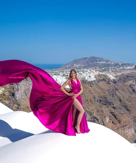 Santorini: Flying Dress Photoshoot with Edited Photos - Key takeaways before you book