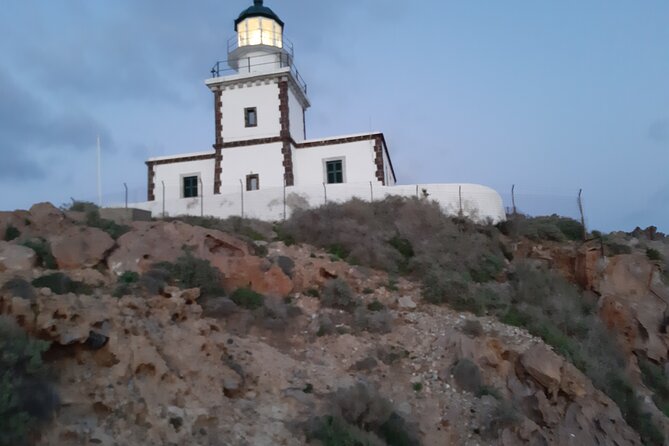 Santorini Full Day Trip by Santo Luxury Escape - Getting to the tour and settling in