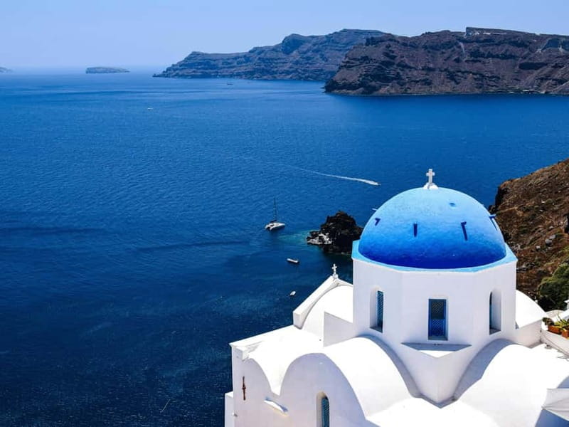 Santorini Guided Day Trip From Crete with Ferry Tickets - When crowd levels and weather can change your day
