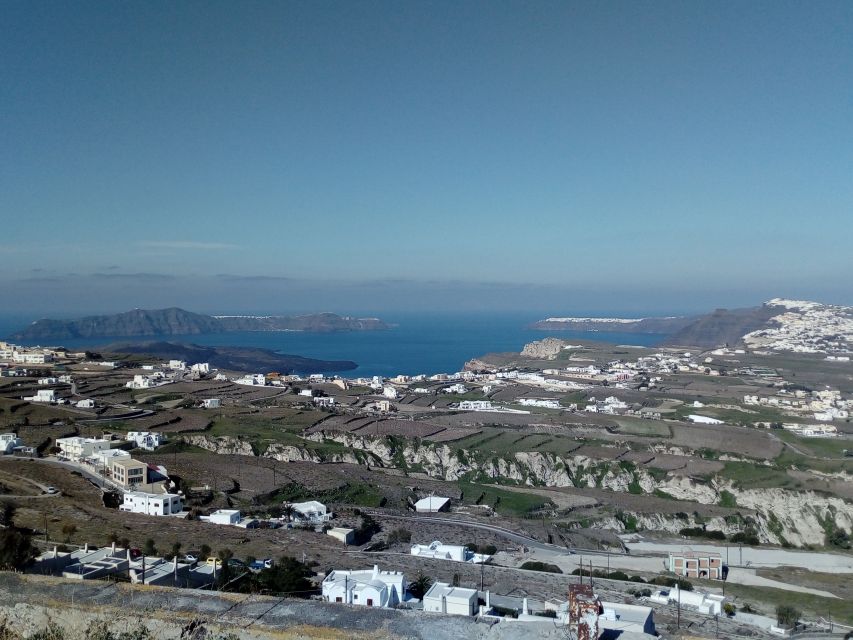 Santorini: Half-Day Sightseeing Tour with Hotel Pickup - Oia Free Time: Shopping Streets, Castle Area, and Crowd Timing