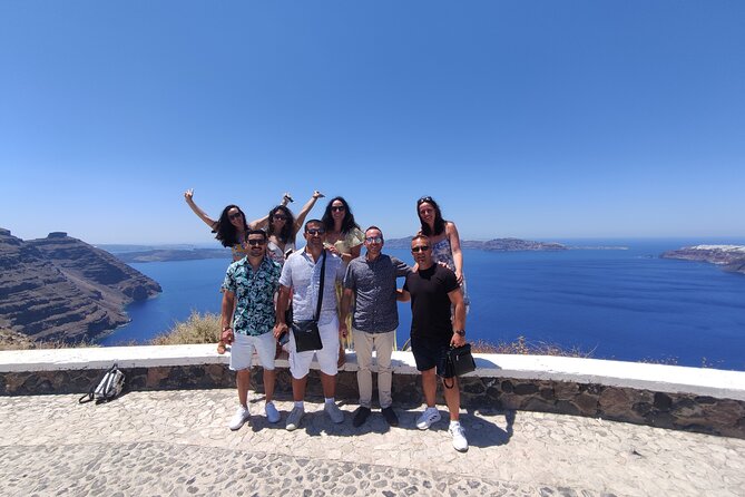 Santorini Highlights Private Tour - Akrotiri Archaeological Site (about 1 hour) and the appeal of deep time