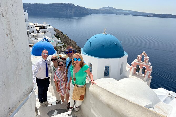Santorini Highlights Private Tour - Getting picked up, meeting your guide, and getting on the road fast