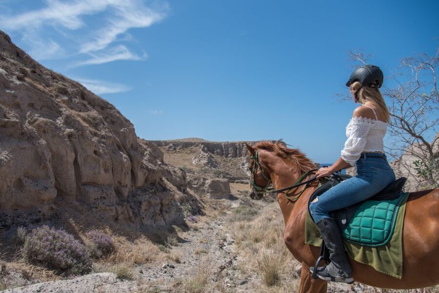 Santorini: Horse Riding Trip to Black Sandy Beach - How long the ride really takes, and what to plan around