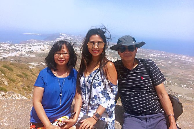 Santorini Island Private Custom Tour in Half or Full Day - Stop 5: Perissa or Perivolos black sand beach reset