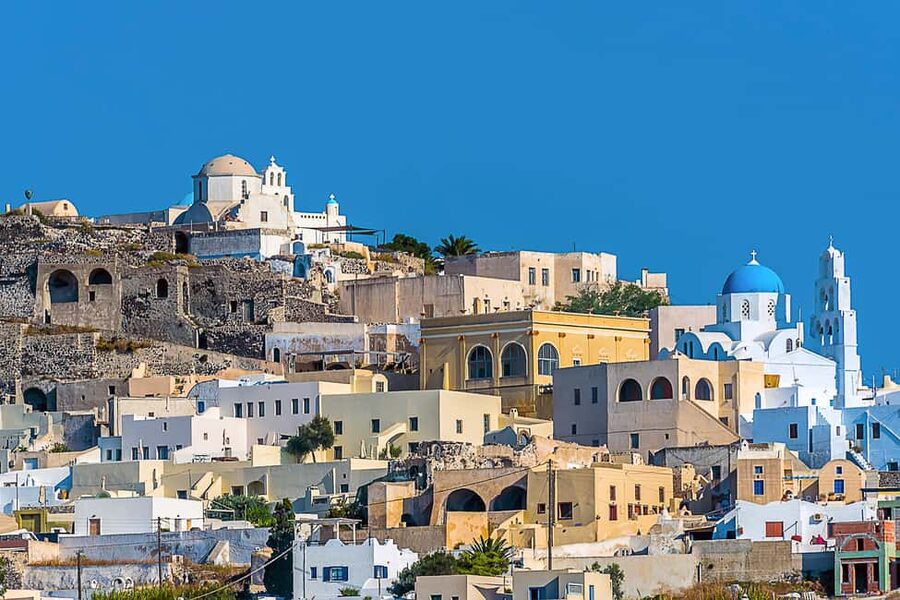 Santorini Island Tour for Cruise Travelers - Small Group - First Stop, Real Start: Meeting at Fira and Getting Your Bearings