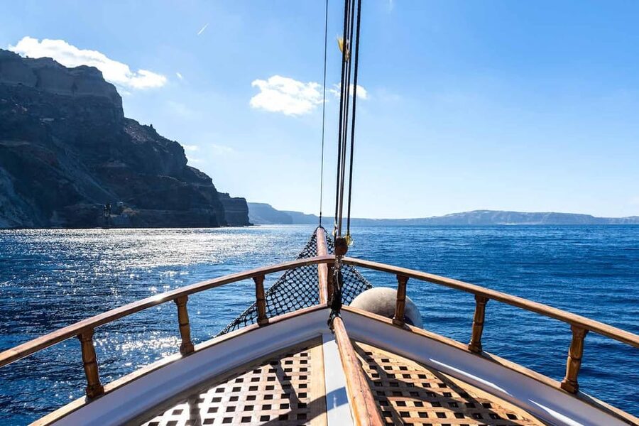 Santorini Port: 3 Hour Cruise to Volcano and Hot Springs - Who this tour suits best, and who should reconsider