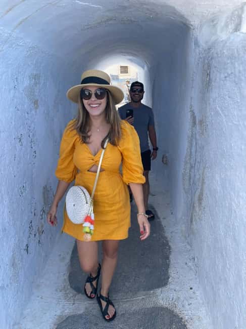 Santorini: Private 3-Hour Highlights Guided Tour with Pickup - Fira: Starting With the Big Picture (and Setting Up Your Photos)