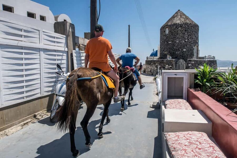 Santorini: Private 3-Hour Highlights Guided Tour with Pickup - Imerovigli: Caldera Overlooks That Actually Teach You What You Are Seeing