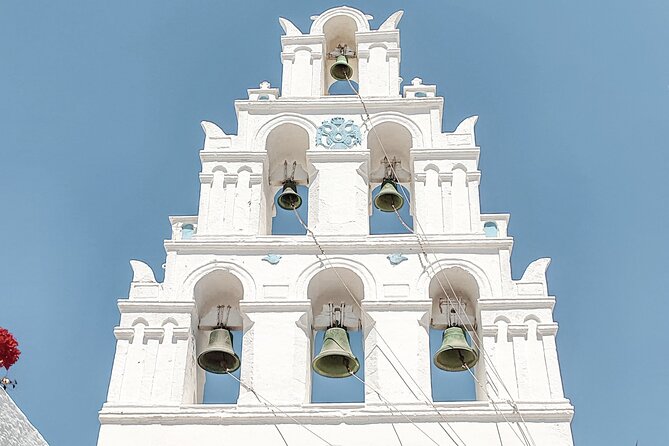 Santorini Private Sightseeing Guided Tour - Stop 5: Pyrgos for narrow alleys and maze streets (35 minutes)