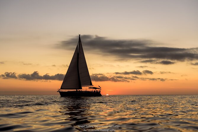Santorini Private Sunset Sailing Tour with Dinner, Drinks &Transfer included - Passing the Popular Coast, Then Heading Toward White Beach by Boat
