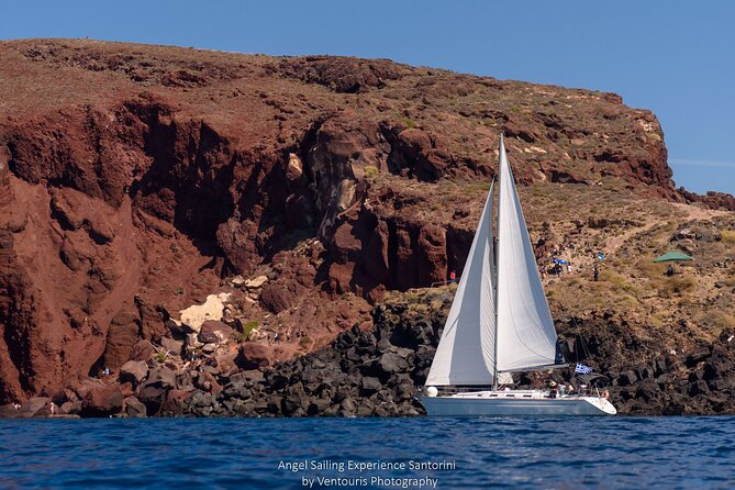 Santorini Private Sunset Sailing Tour with Dinner, Drinks &Transfer included - Unlimited Drinks, Bottled Water, and How Dinner Fits the Cruise