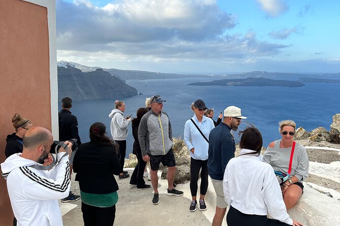 Santorini's Famous Fira to Oia Hike: A Private tour Adventure - Why the Fira to Oia hike is such a smart way to see Santorini