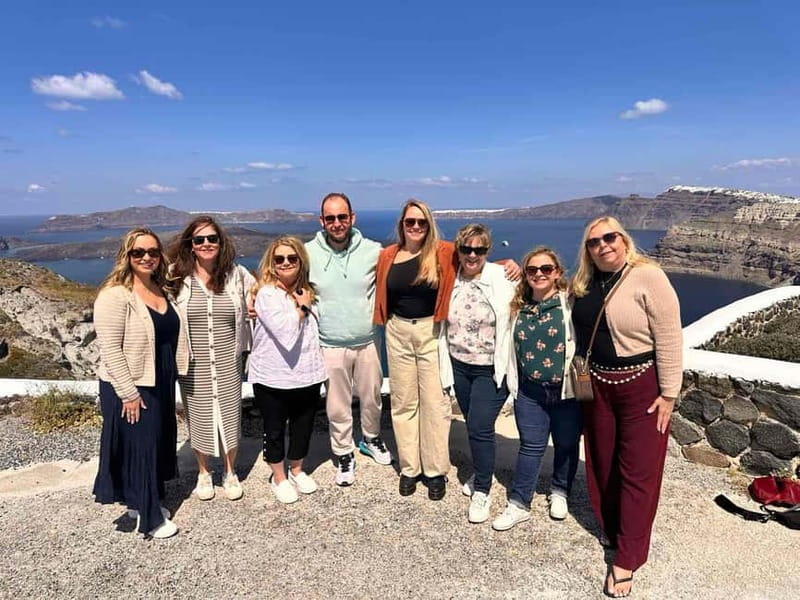 Santorini: Small Group Sightseeing Tour with a Local Guide - Key things to know before you go