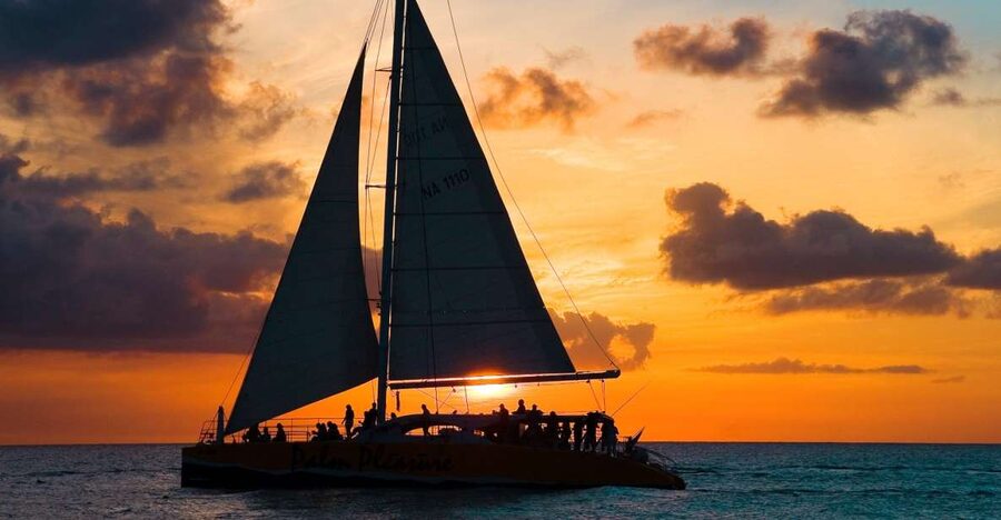 Santorini: Sunset Caldera Cruise with BBQ Meal and Drinks - Key things that make this sunset cruise worth your time