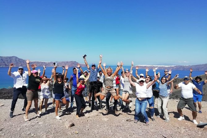 Santorini Volcanic Islands Cruise: Volcano, Hot Springs and Thirassia - The bus pickup plan, and how you actually avoid stress