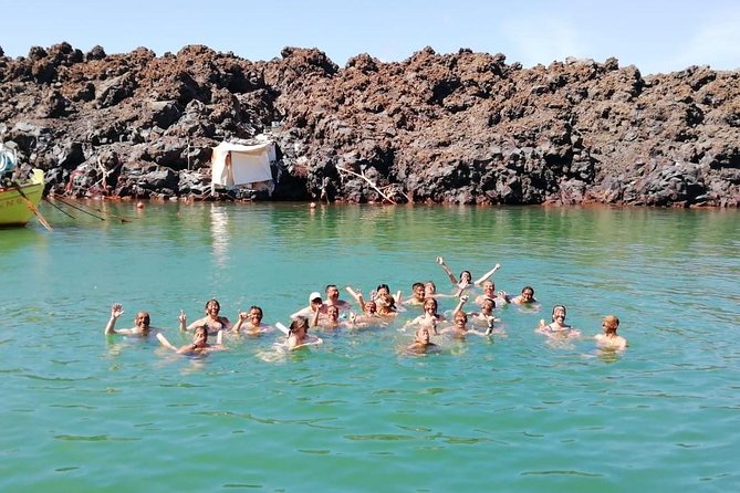 Santorini Volcanic Islands Cruise: Volcano,Hot Springs,Thirassia and Oia Sunset - Boat comfort: shade, crowds, bathrooms, and bar stops